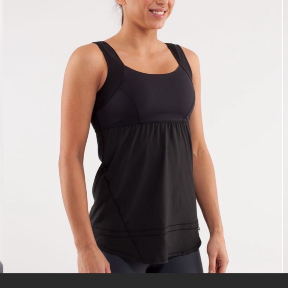 Lululemon atlétic top